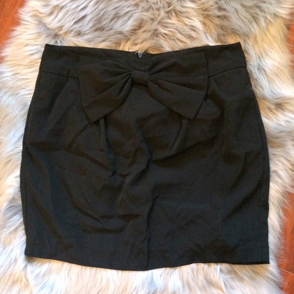 Forever 21 Bow Skirt